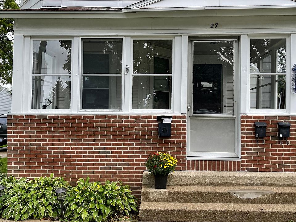 1st image of 227 Carrier St NE #1