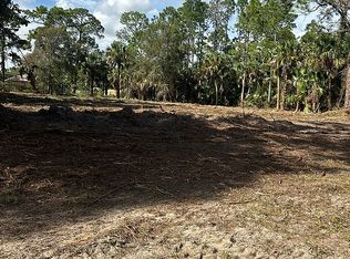 615 Prospect Ave, Lehigh Acres, FL 33972