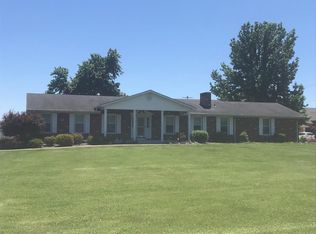 1014 East Broadway, Trenton, IL 62293