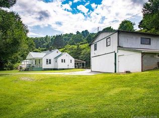 1571 Nc Hwy 213 Rd, Marshall, NC 28753
