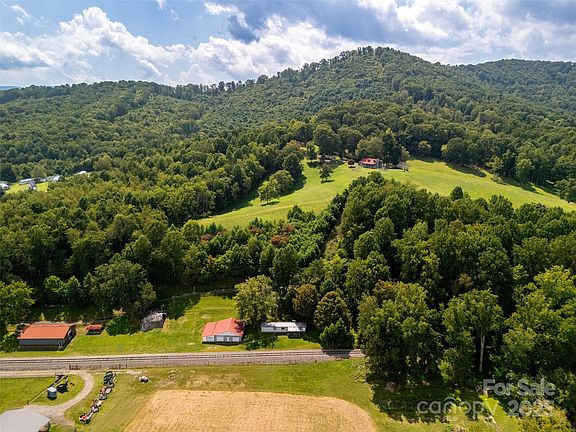 39th image of 50 Holland Ridge Dr