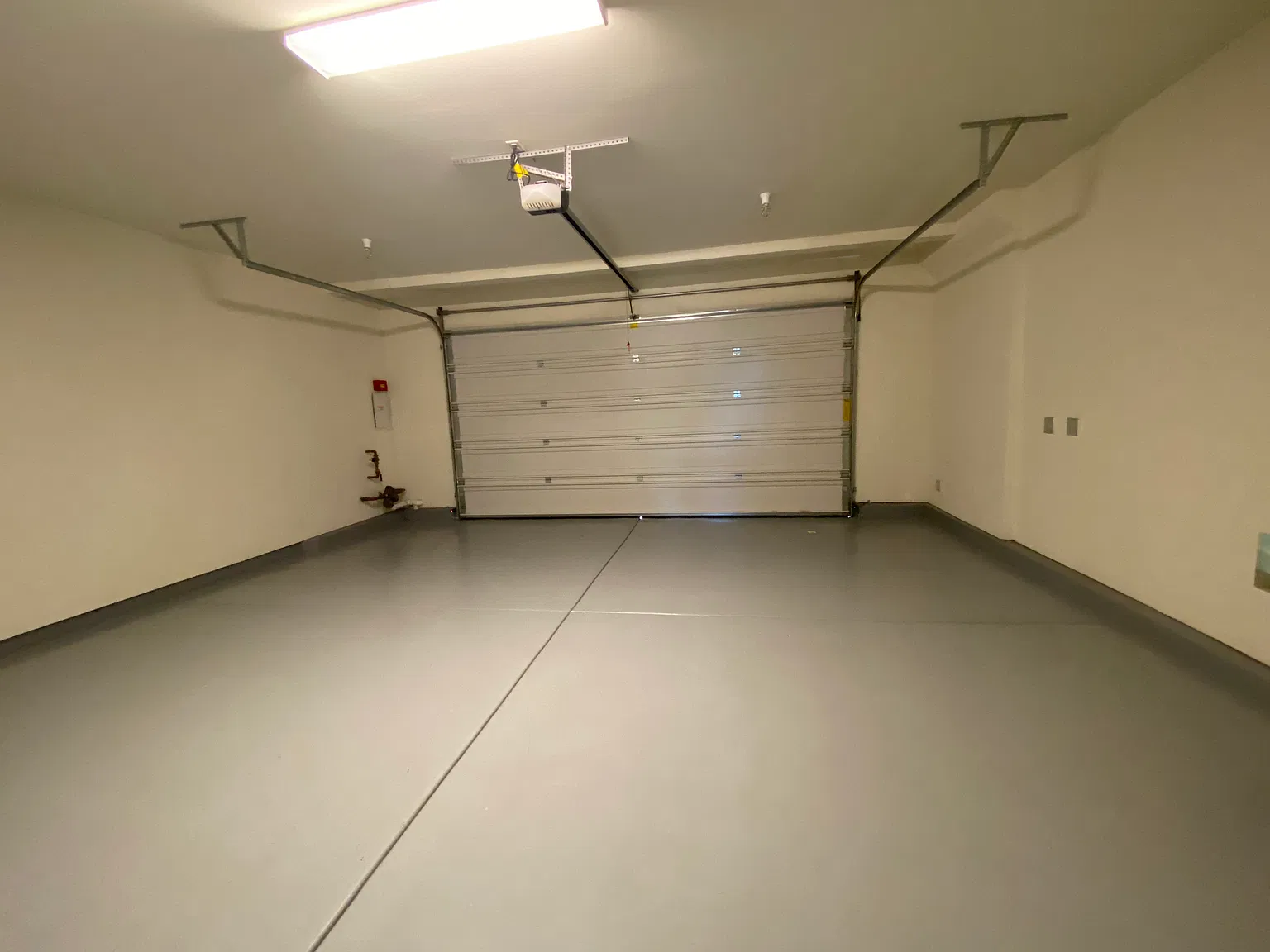 5 bed, 1973 sqft, $5,500 — Photo 4