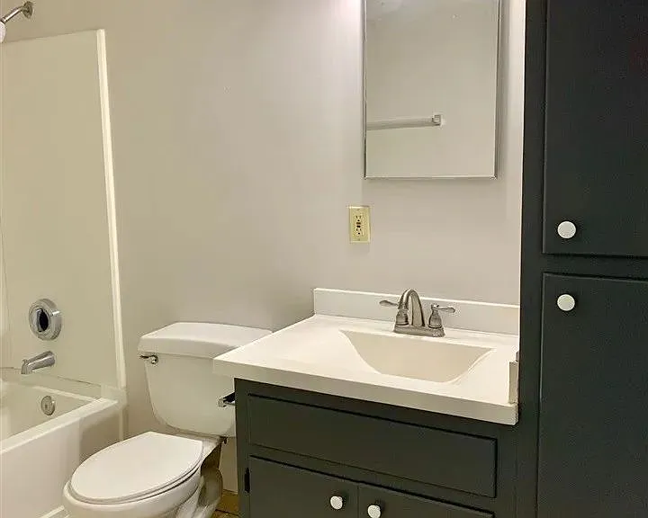 2208 Timberwood Cir S — Photo 17