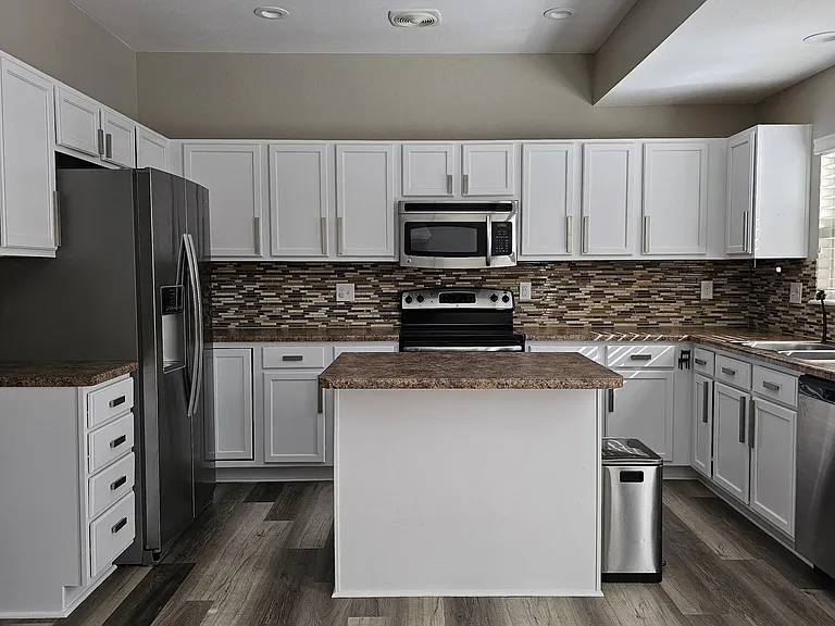 18044 French Creek Ave — Photo 10