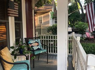 217 School St, Geneva, IL 60134