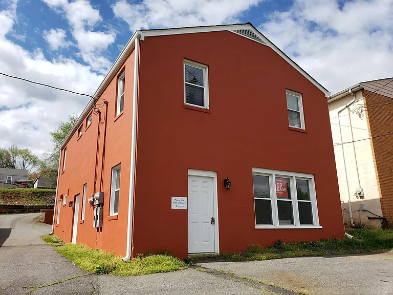 1511 E High St #1 — Photo 15