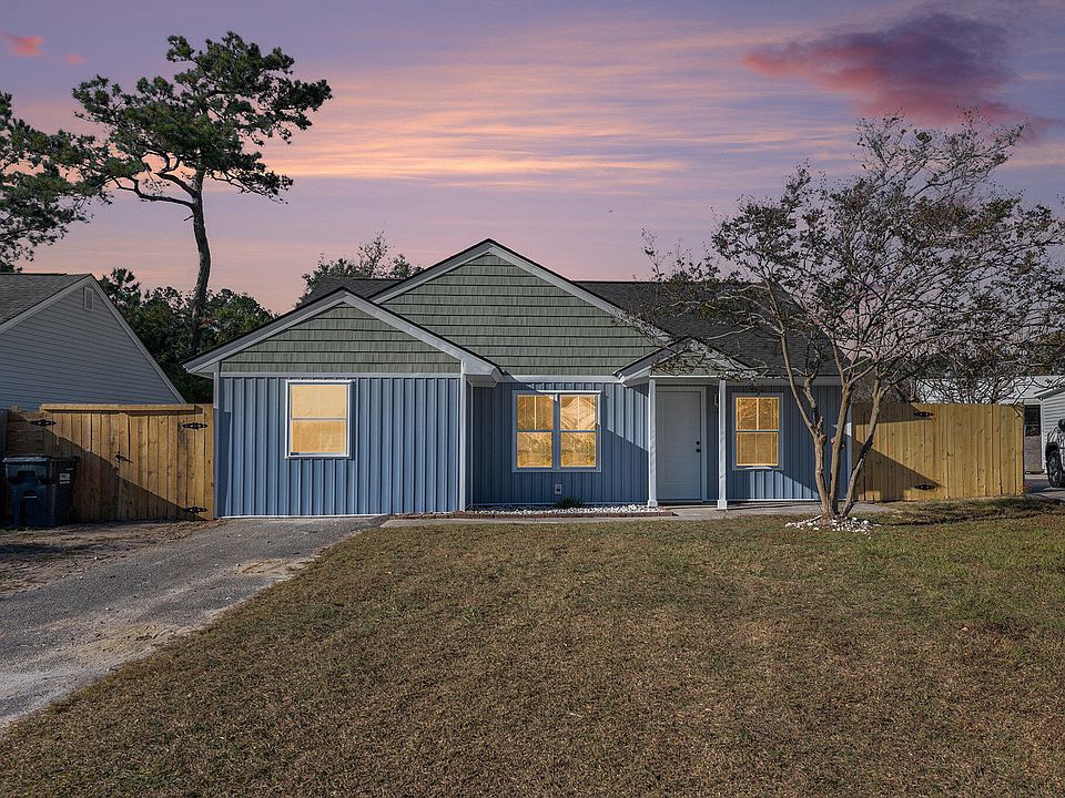 1st image of 107 Tabby Creek Cir