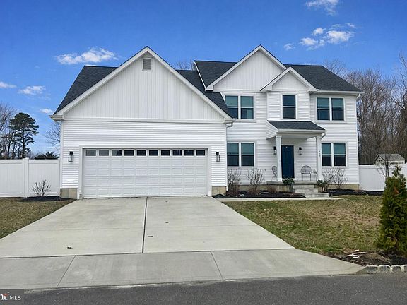 4th image of 442 Waterfords Edge Ct