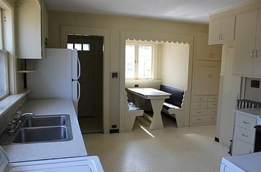 5th image of 100 Standish Ave
