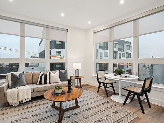 4th image of 2400 Frankford Ave #201