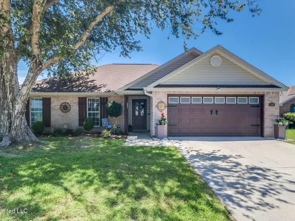 12495 Crystal Well Ct, Gulfport, MS 39503