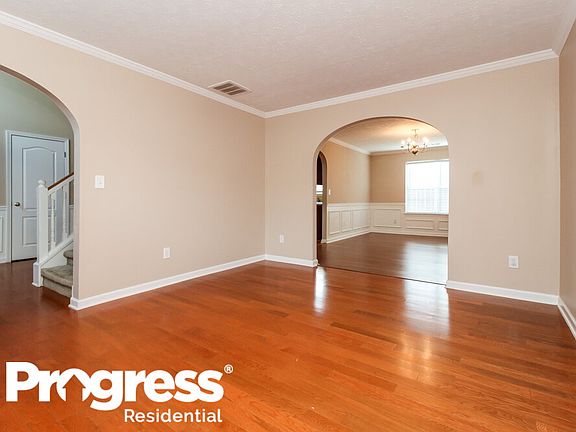 4th image of 3800 Georgia Dr