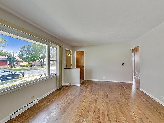 5th image of 4916 Cypress Dr