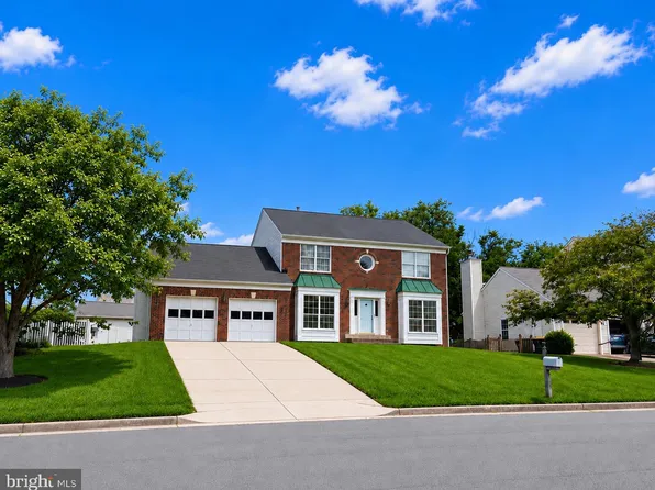 1507 Meadow Chase Dr, Herndon, VA 20170