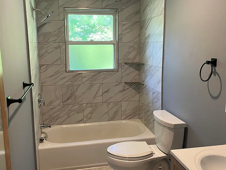 364 Cherryland St — Photo 6