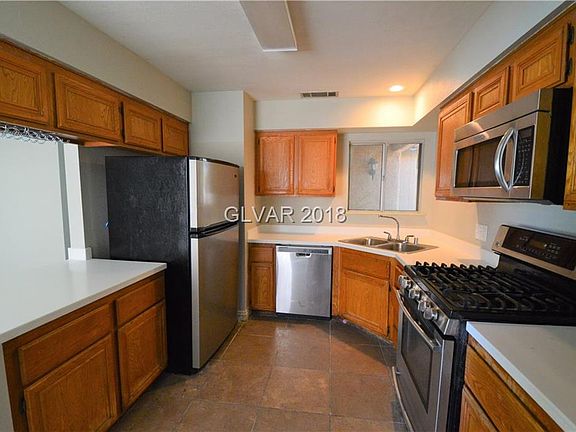 4th image of 3017 Quiet Breeze Ct