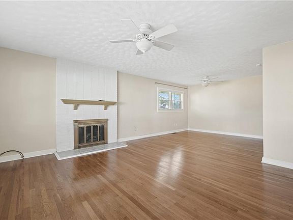4th image of 35 Wheatland Drive