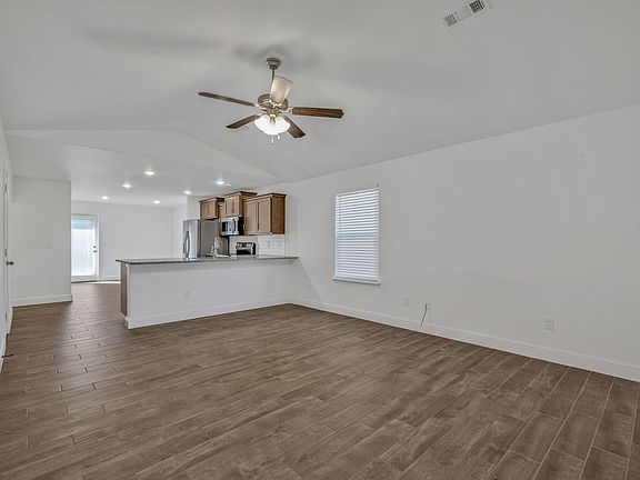 3rd image of 2020 S Joplin Ave