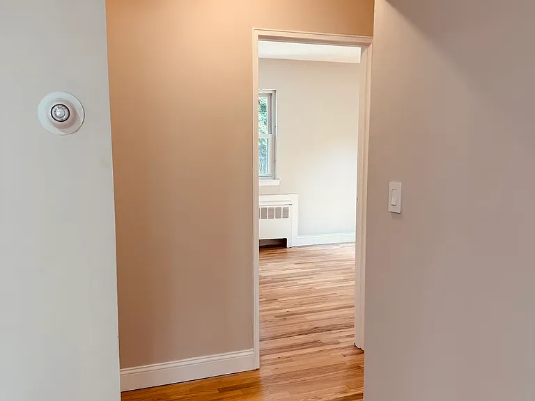 117 Bayview Ave #1B — Photo 8