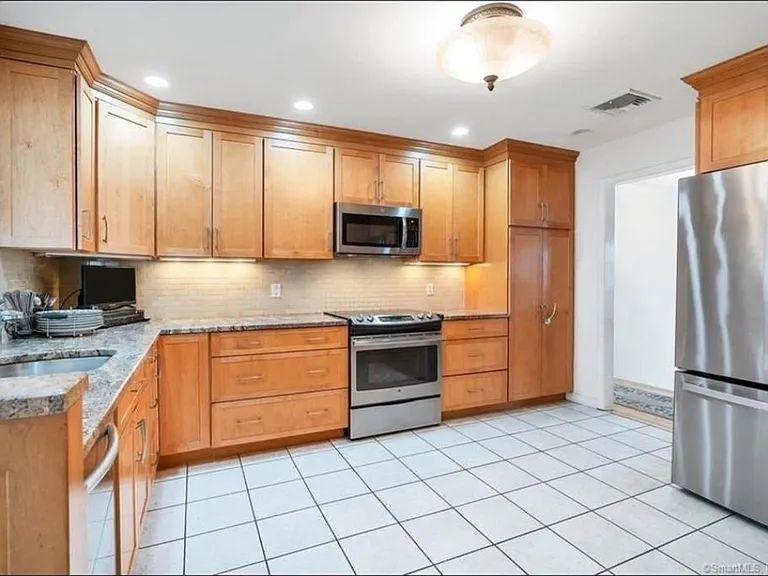 13 River Rd #1 — Photo 12