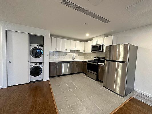 2nd image of 14-53 31st Ave #6F