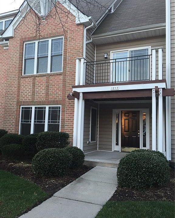 1st image of 1217 Avondale Ln