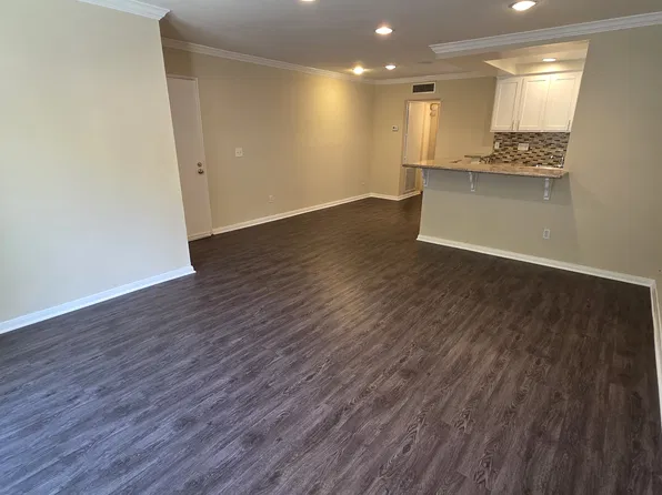 423 S Holt Ave APT 101, Los Angeles, CA 90048