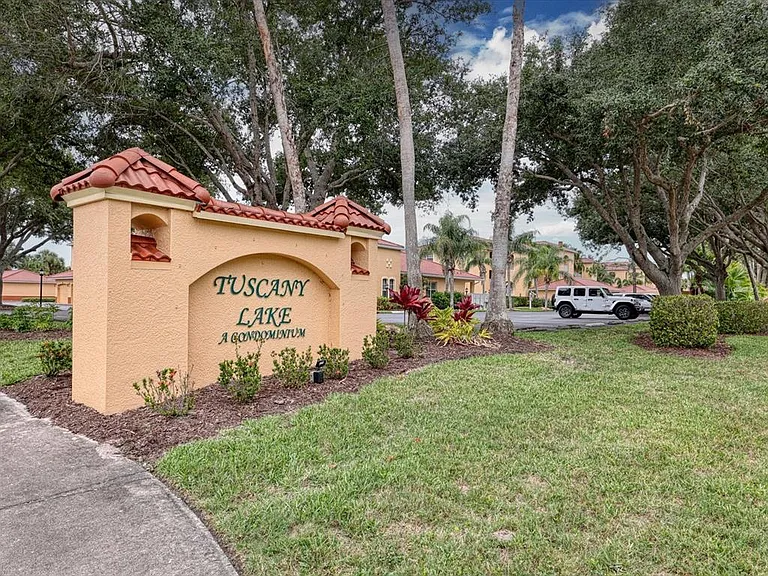 150 L Pavia Blvd #13 — Photo 35