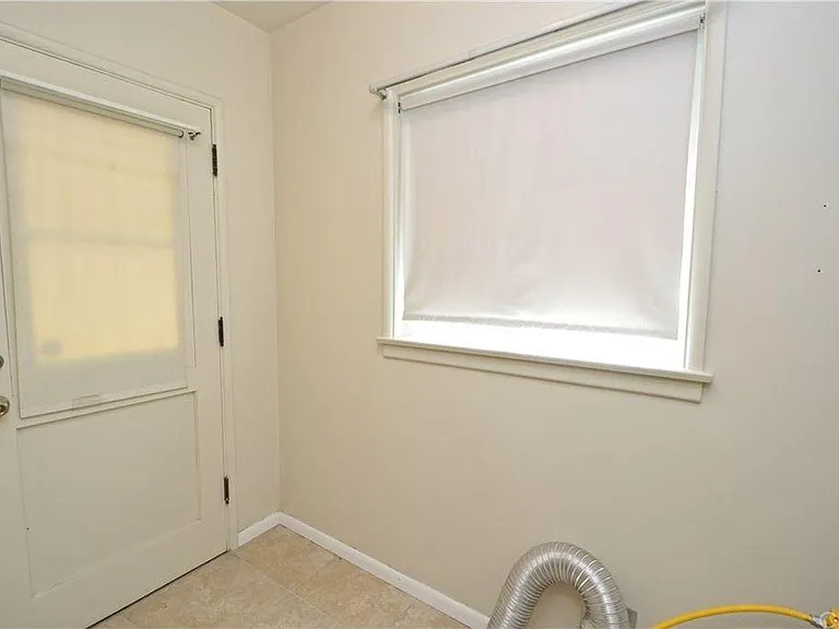 507 W Courtland Dr — Photo 8