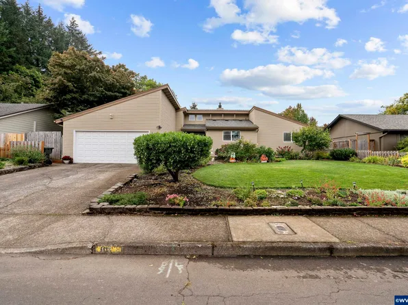 6666 Doral Dr SE, Salem, OR 97306