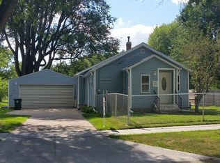 1017 Longfellow Ave, Waterloo, IA 50703