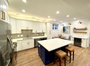 2814 N Sheffield Ave, Chicago, IL 60657