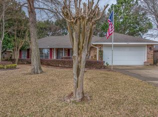 7618 Marthas Way, Navarre, FL 32566