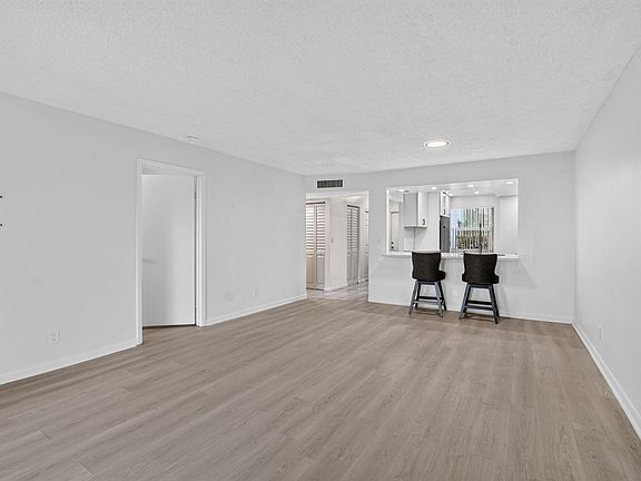 5th image of 1700 NW 80th Avenue #104