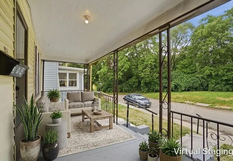 394 S Guilford Ave — Photo 6