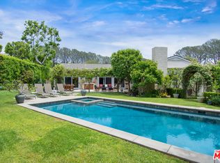 527 Homewood Rd, Los Angeles, CA 90049