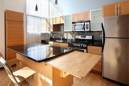 2nd image of 120 Holmes St Unit 319
