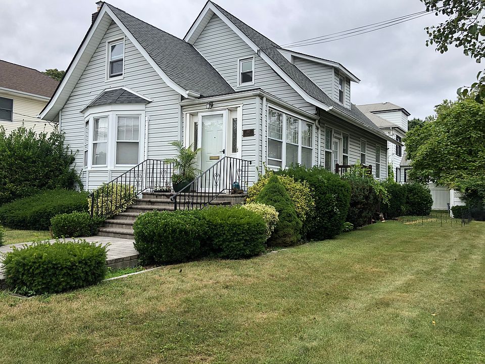 1st image of 482 Oakland Ave
