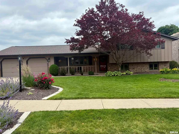 30 Lincoln Ct, Morton, IL 61550