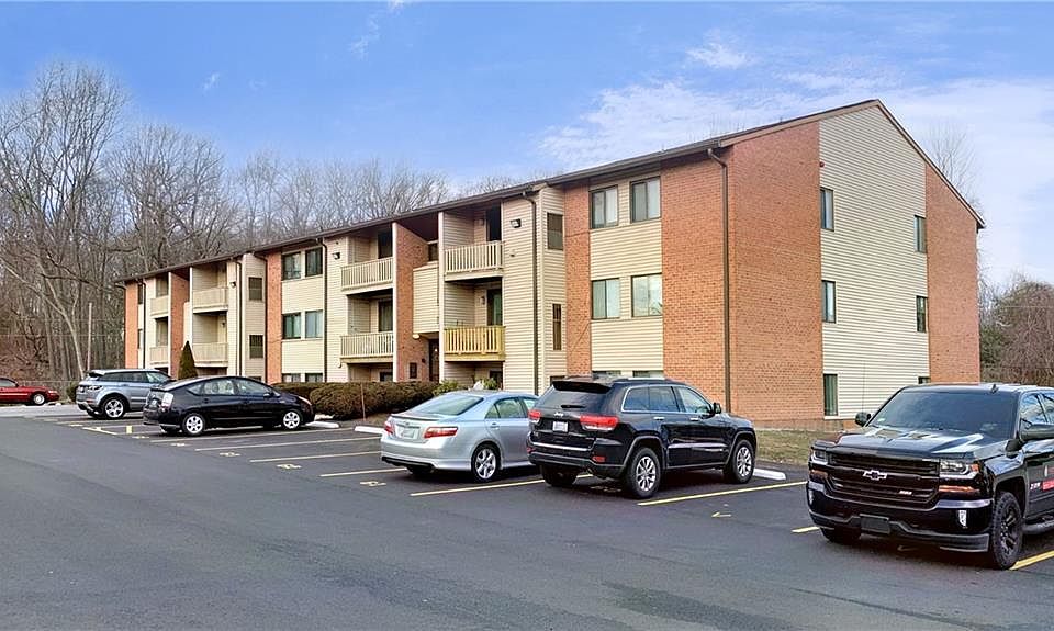 1st image of 1139 Hartford Ave APT 6C