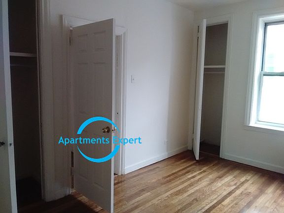 4th image of 4206 Carpenter Ave #B5