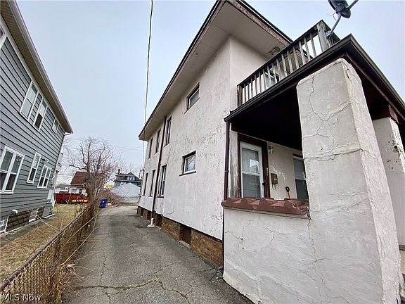 2nd image of 8207 Rosewood Ave