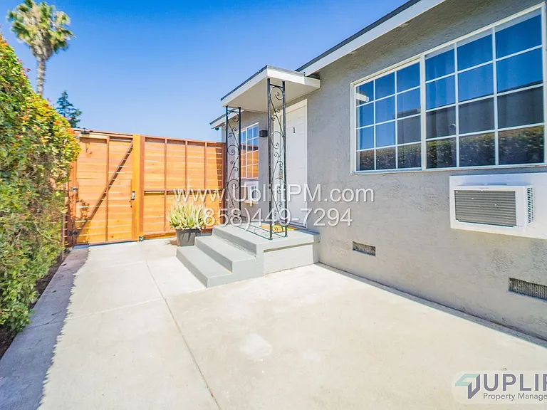 4233 Swift Ave — Photo 37