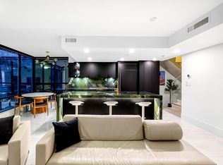 1455 Howe St #205, Vancouver, BC V6Z1C2