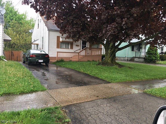 1st image of 552 Miller St