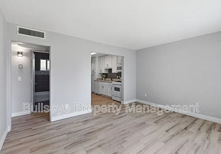 1921 E Osborn Rd — Photo 6
