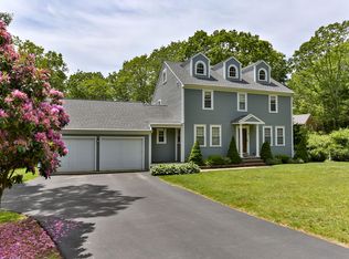 8 Surrey Ln, Sandwich, MA 02563