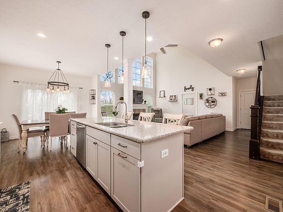 4th image of 5667 Ballantrae Woods Dr