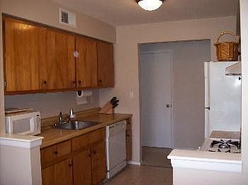 5th image of 1300 Rock Ave APT L4