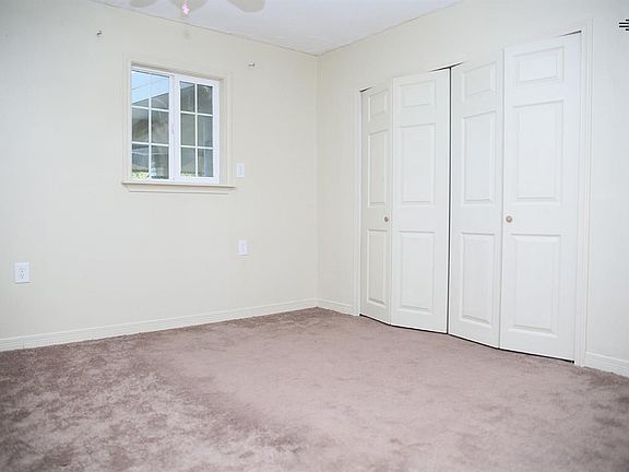 5th image of 2405 Wyoming St